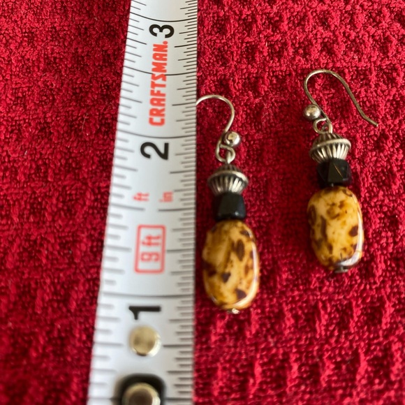 🎄$3 bundled - 3 sets of Earrings - Picture 10 of 10